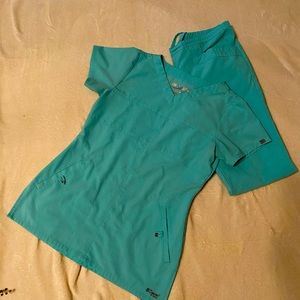 Size Extra Small Grey’s Anatomy Scrubs (Aqua)